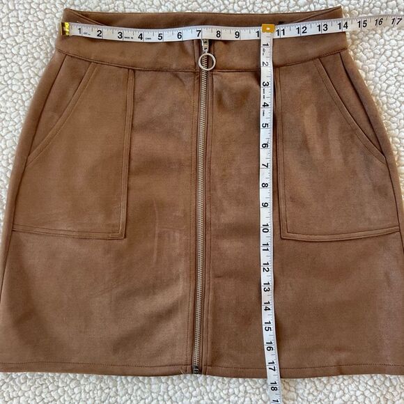 Maurices Mocha Brown Vegan Faux Suede Full Zip Boho Mini Skirt SZ 6 - Picture 6 of 12